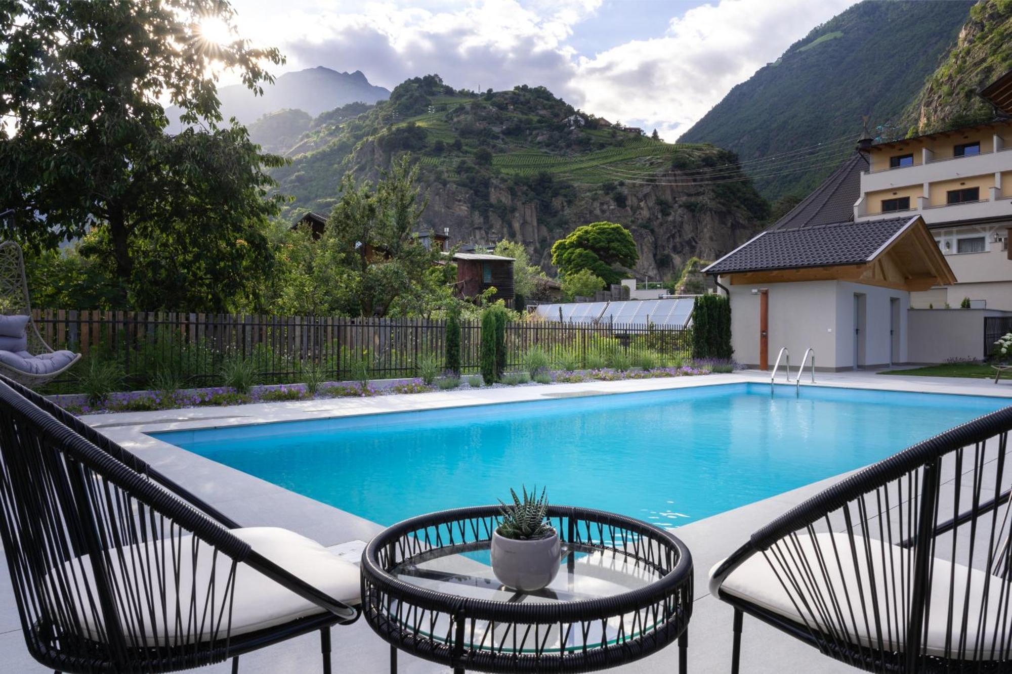 Self Service Hotel Schnalser Hof Натурно Екстериор снимка