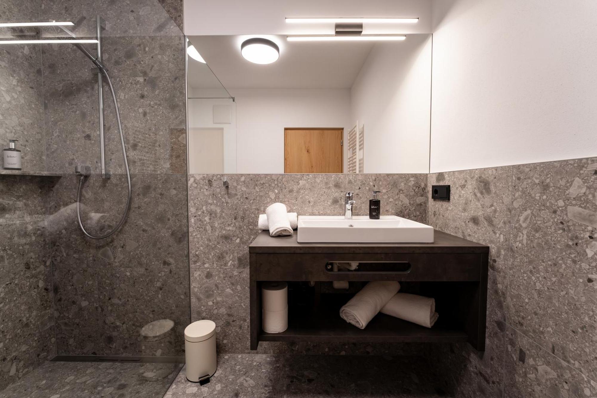 Self Service Hotel Schnalser Hof Натурно Екстериор снимка