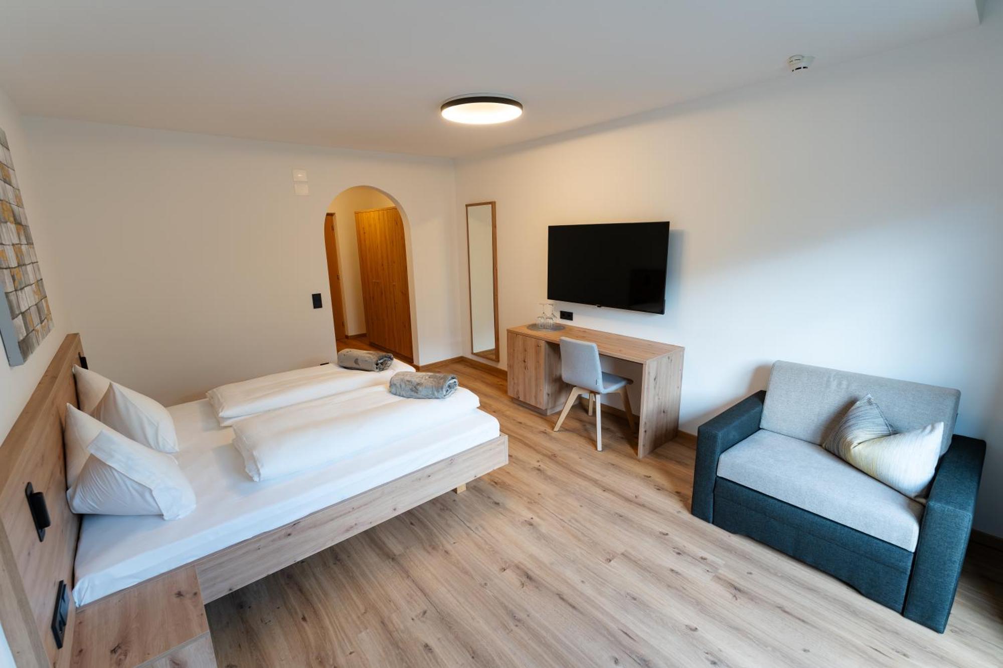 Self Service Hotel Schnalser Hof Натурно Екстериор снимка