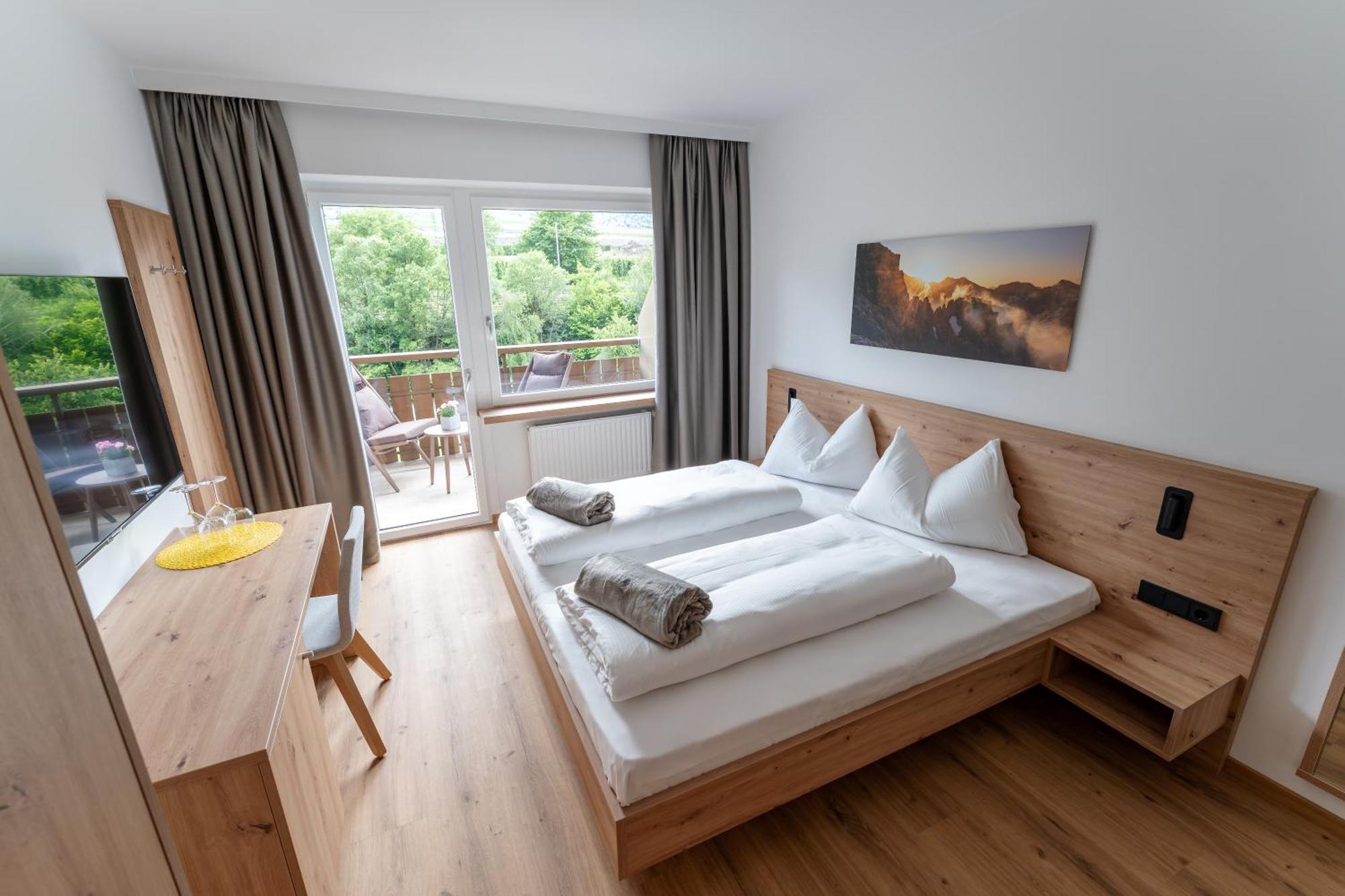 Self Service Hotel Schnalser Hof Натурно Стая снимка