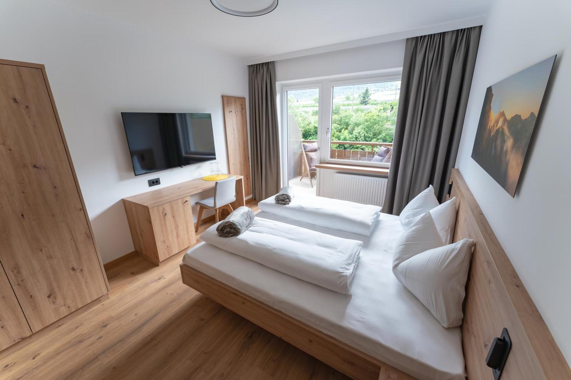 Self Service Hotel Schnalser Hof Натурно Стая снимка